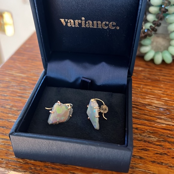 Variance Australian Opal Hook Earrings 14K & 18K yellow gold earrings. - Picture 5 of 5